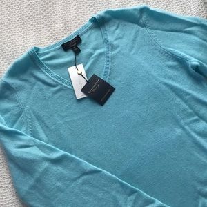NWT Charter Club Cashmere sweater. Medium